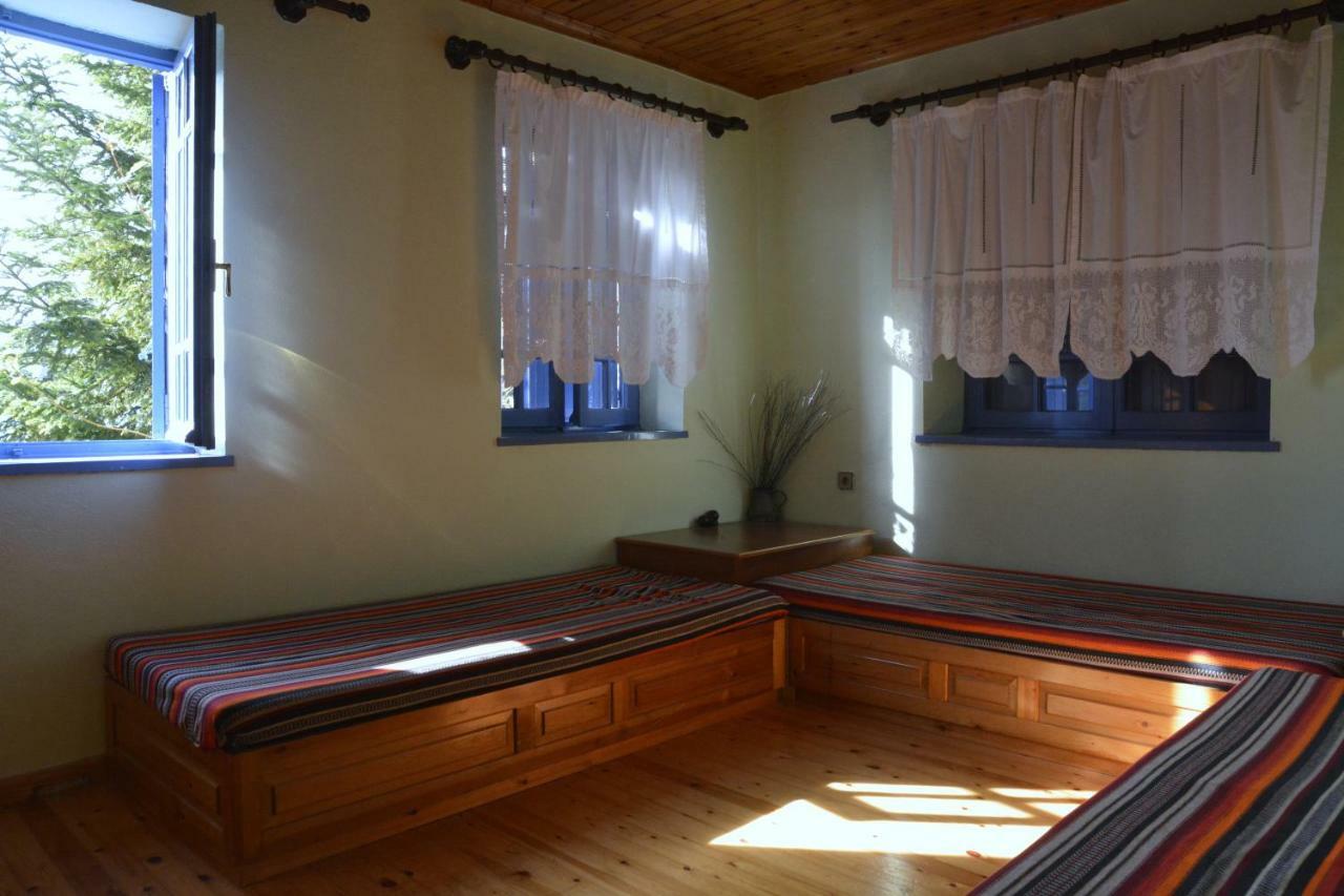 Affittacamere Petroto House Fragkades Esterno foto